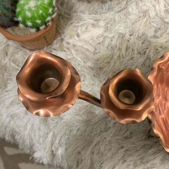Vintage Gregorian USA Hammered Copper Centerpiece Bowl With 4 Candle Holders - Picture 5 of 16
